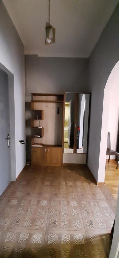 Apartment On Aleksandr Pushkin Street Tbilisi Exterior photo